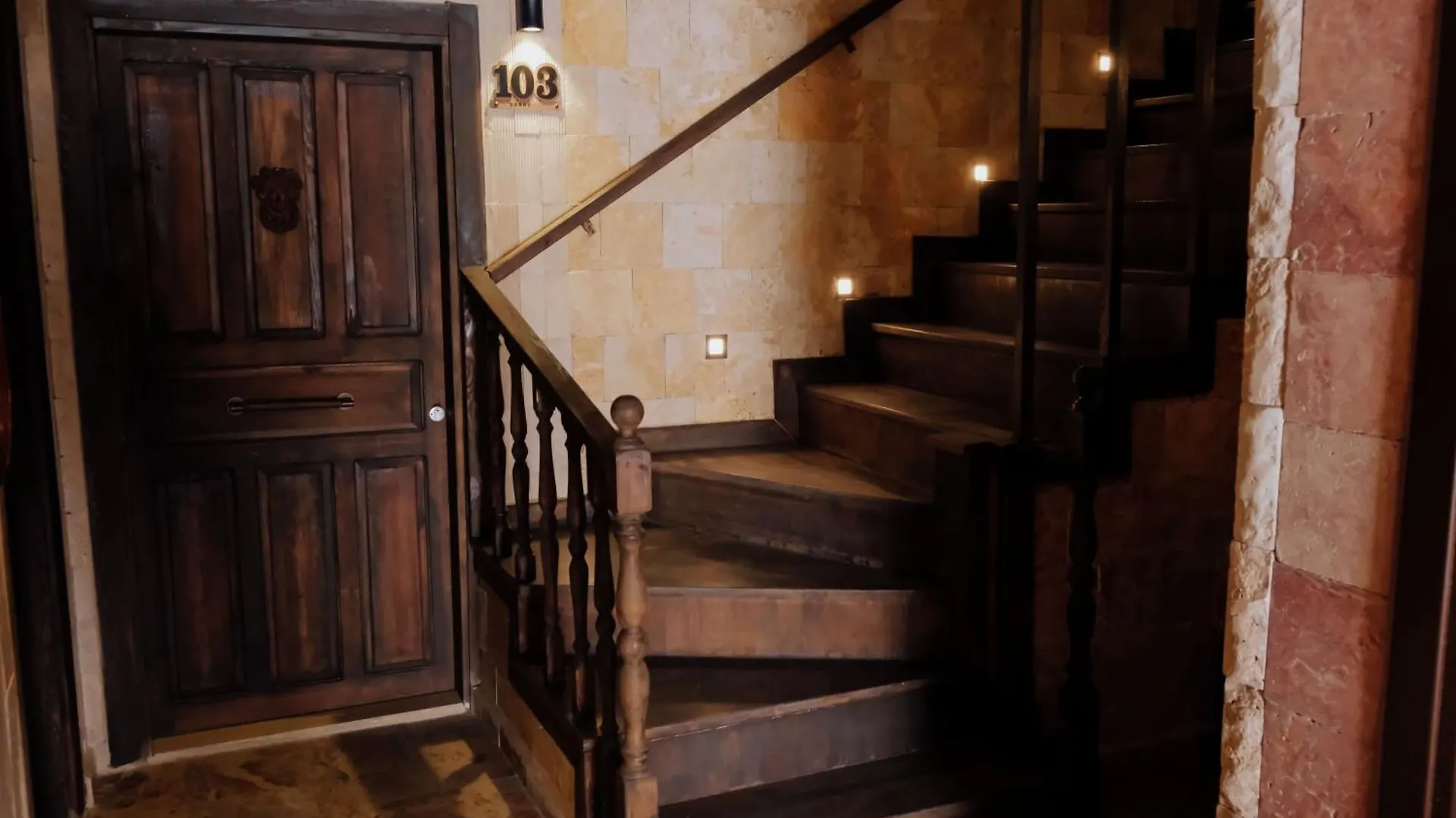 Apart Otel Konak Esila Uşak
