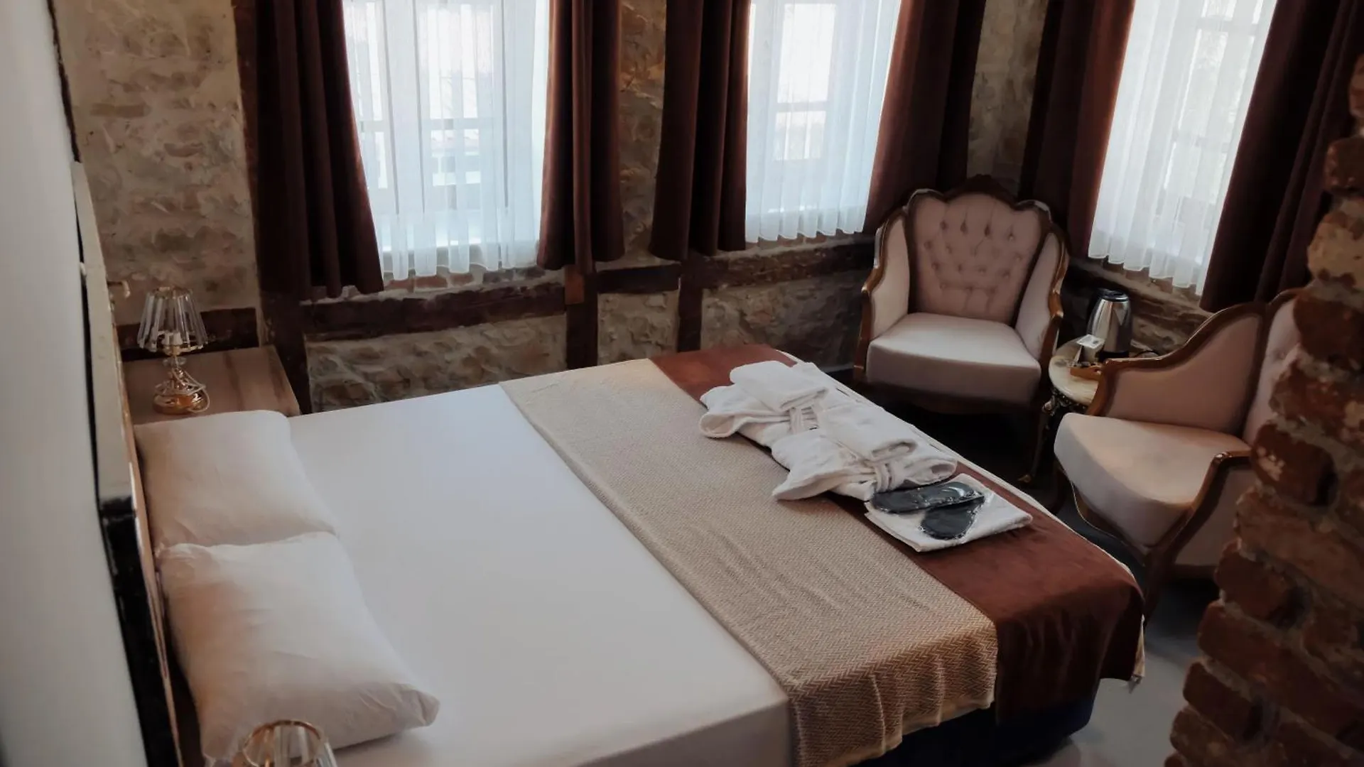 Apart Otel Konak Esila Uşak